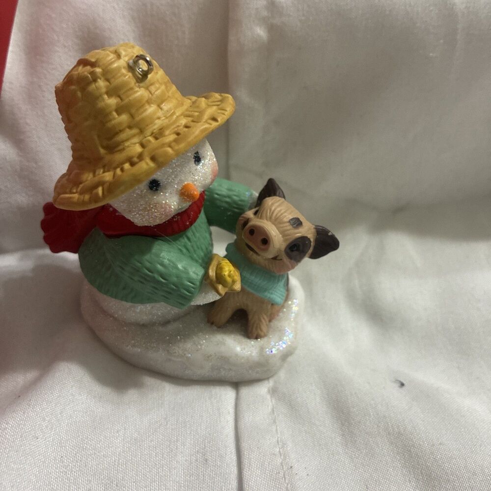 Hallmark Ornament 2017 Snow Buddies 20th in the Snow Buddies Series Piggy